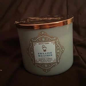NWT BATH AND BODY WORKS CANDLE